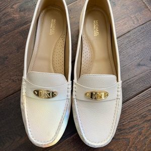 Women’s Michael Kors Loafers Size 10 excellent condition